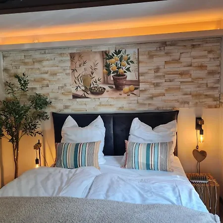 Tiny-hohenberg 아파트 *